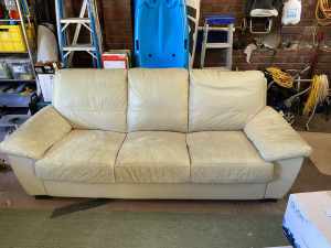 3 &2 seater leather Freedom couch
