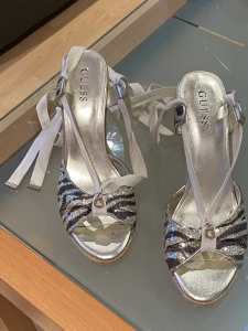 Guess Womens Wedge shoes