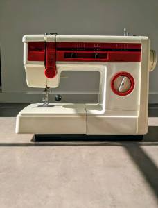 Retro Brother VX-810 Sewing Machine