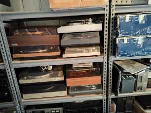 Vintage Stereo Amplifiers Turntable Tuner Cd player etc