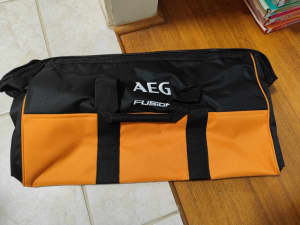 AEG fusion large size tool bag