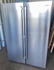 Side by side Fridge/Freezer stainless steel set by Westinghouse