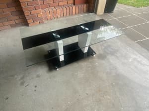 1 Glass Coffee Table plus 2 Side Tables 