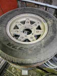 Suzuki sierra Alloy wheels and tyres x 4