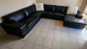 HARVEY NORMAN leather couch. L-shaped Leather Sofa Lounge RRP $4490