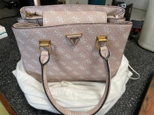 Ladies hand bag - Guess (soft pink)