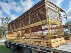 STOCK CRATE STEEL CATTLE CRATE SHEEP CRATE 5.8m LONG STOCK CARRIER