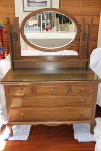 Edwardian Oak Dressing Table - 5 drawers and mirror - very good cond
