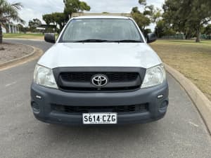 2009 TOYOTA HILUX WORKMATE 5 SP MANUAL C/CHAS