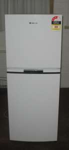 westinghouse 230 litre fridge freezer