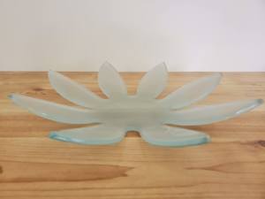 Decorative Frosted Glass Flower Plate