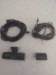 Qvia AR790 dash camera - front and rear