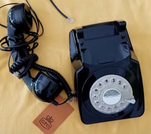 Retro Classic Rotary Telephone