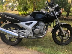 motorcycle Honda CBF250