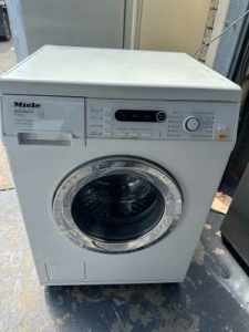 Miele 8 kgs washing machine