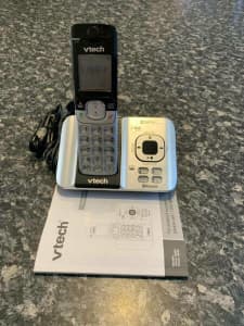 vtech cordless phone and answering machine.Near new.With book.