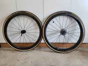 Zipp 302 carbon fibre wheelset
