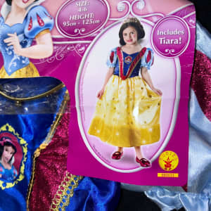 New - Disney Snow White costume girls size 4-6