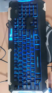 Gaming keyboard Thermaltake Commander
