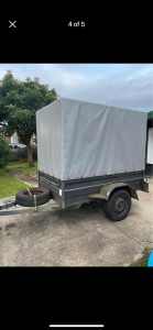 7x4x6 enclosed trailer with rego