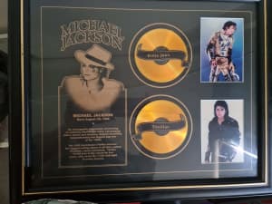 Michael jackson CD Picture Framed memorabilia ( glass cracked)