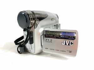 JVC MiniDV Digital Video Camera (GR-D650AA)