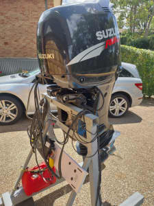 Suzuki Outboard DF140 - 135 Hours Only