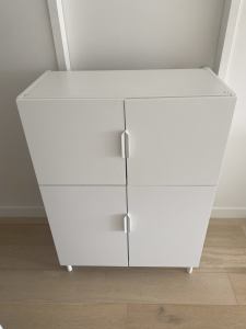 White Storage Cabinet Unit with Doors 112x80x43cm