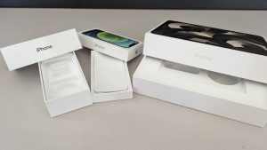 Apple Ipad and Iphones Boxes