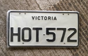 Victorian Custom Number Plate HOT-572