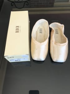 BLOCH Pointe Shoes