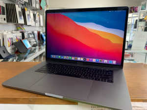 APPLE MACBOOK PRO 15 INCH 2016 i7 512GB TOUCH BAR WITH WARRANTY