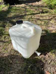 20 Liter Water container with tap ideal for camping
