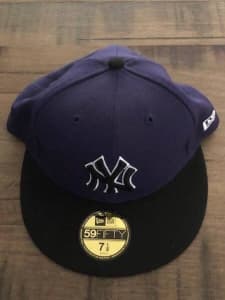 New Era NY Yankees Purple 5950 Fitted Hat Size 7 1/8 new