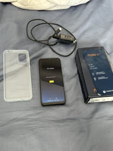 Motorola E13 Smartphone