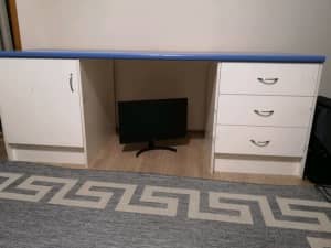 Custom made sturdy desk with hutch home office 200cm