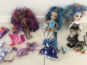 3 x Rainbow high dolls