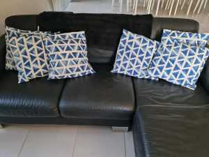 X6 blue and white pillows 