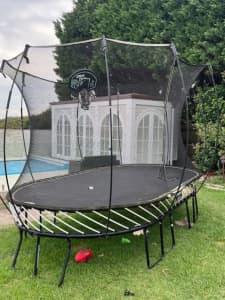 Springfree trampoline large oval