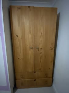 Wanted: Wardrobe - good condition 