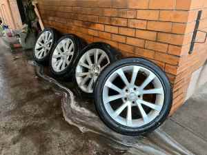 Holden Commodore VE/VF 18 Inch Alloy Wheels with Good Tyres *Delivery*