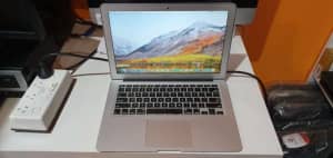 Apple Macbook Air 13.3” 256GB Excellent Condition