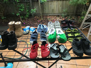 Kids shoes in bulk, size 25 to 31 (EU) age 4 to 6, 10 pieces, box 1