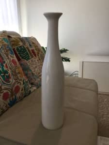 Vase Homewares $15 white ceramic new