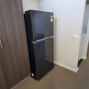 Refrigerator and washing machine combo