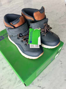 Size 11 kids waterproof boots BNWT - in box