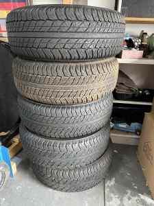 5 x Dunlop Grandtrek AT20 265/64R171.125 tyres