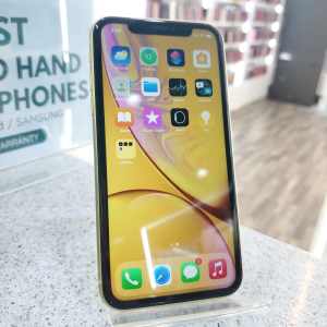 IPHONE XR 64GB YELLOW COMES WITH WARRANTY