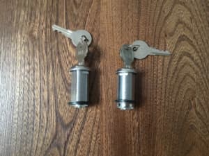 Holden VS Ute Tonneau cover locks