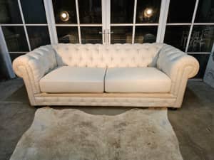 Superb Coco Republic Westminster Linen Chesterfield Sofa -Can Del